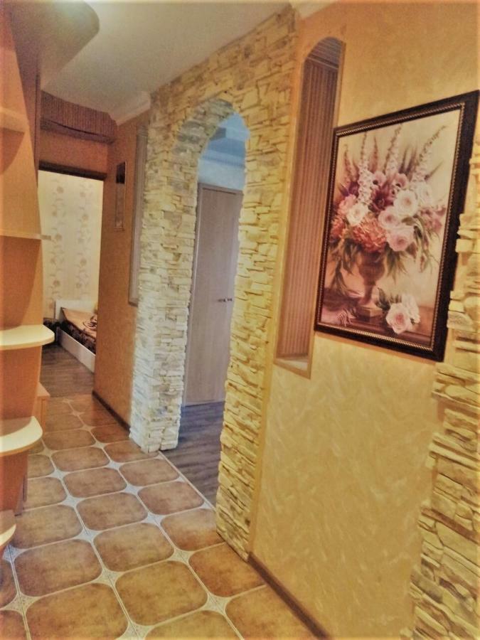 Семейные Апартаменты В Новом Районе У Софиевского Парка Uman Bagian luar foto